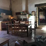 Semesterbostad Jolie Maison Ancienne Adaptee Aux Petits Groupes - Maison Peyri *