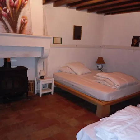 Dom wakacyjny Jolie Maison Ancienne Adaptee Aux Petits Groupes - Maison Peyri