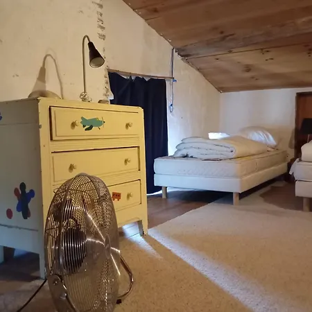Jolie Maison Ancienne Adaptee Aux Petits Groupes - Maison Peyri * Leogeats