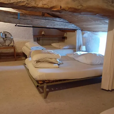 Jolie Maison Ancienne Adaptee Aux Petits Groupes - Maison Peyri Leogeats