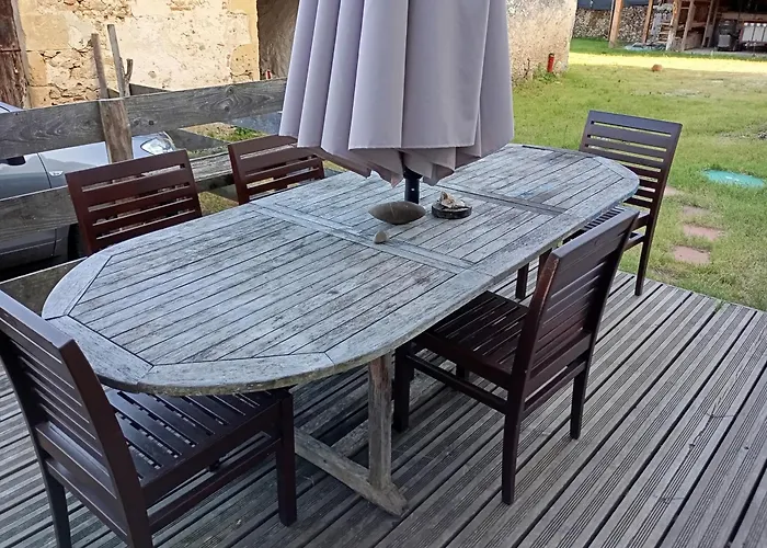 Jolie Maison Ancienne Adaptee Aux Petits Groupes - Maison Peyri * Leogeats